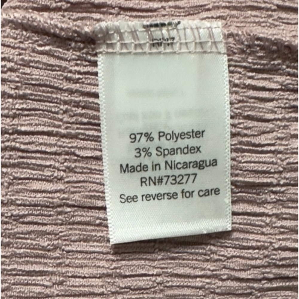*NWT* Women's Nine‎ West Side Knot
Knit Tank Size L - Picture 5 of 5